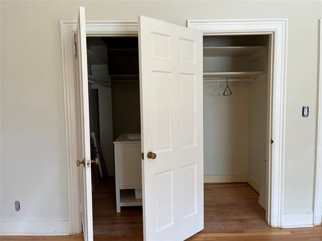 Building Photo - 1244 Gregory Ave