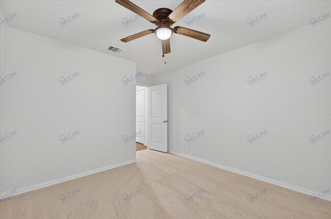 Building Photo - 800 Windmill St