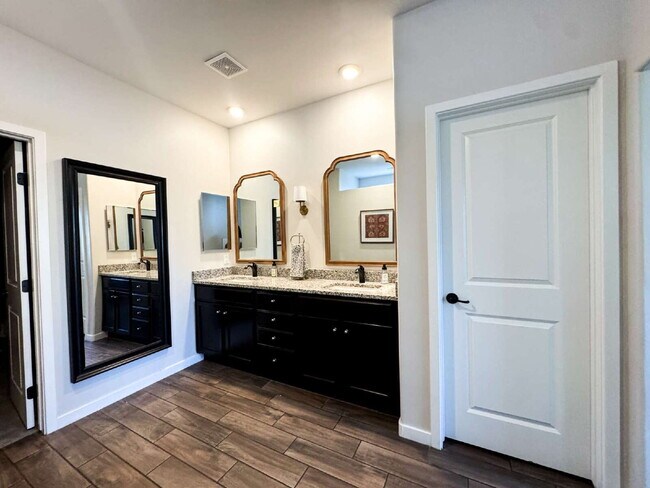 Building Photo - "Spacious 4-Bedroom, 2.5-Bathroom SOLAR Home in Mesa del Sol!"