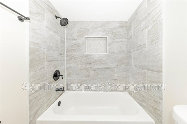 Building Photo - 152 E South St