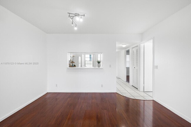 Building Photo - 650 SW 124th Terrace