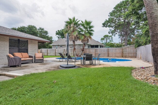 Building Photo - 967 Grand Canal St