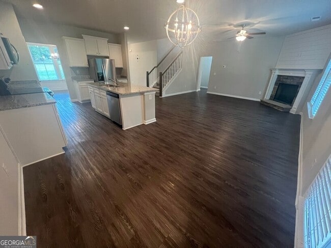 Building Photo - 50 Crabapple Ridge Dr
