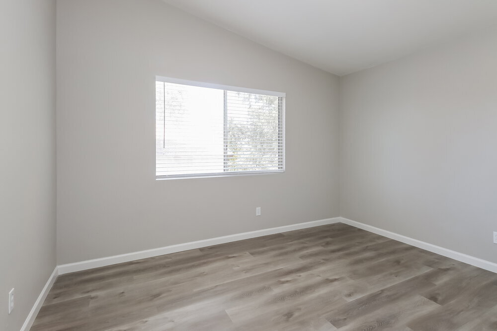 Building Photo - 1968 N Lexington Dr