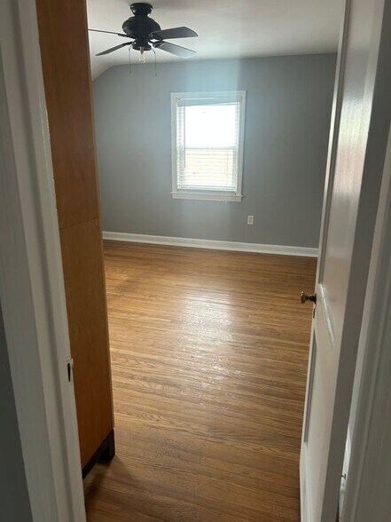 Building Photo - 1924 Guernsey Ave