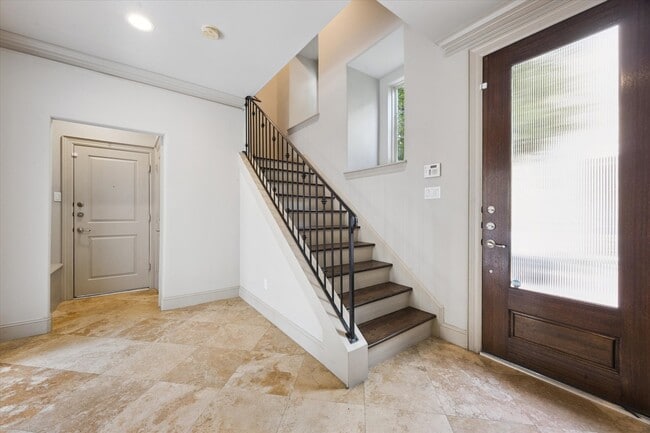 Building Photo - 4004 Feagan St