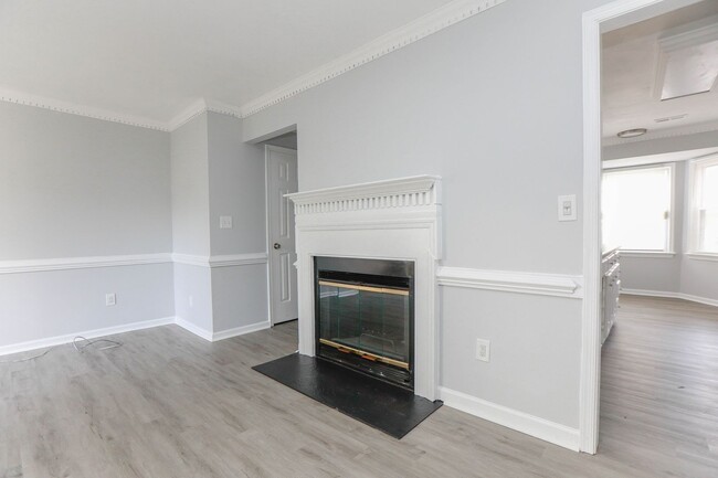 Building Photo - Charming apartment for rent in Chesapeake!