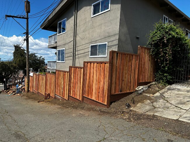Building Photo - 611 Virginia St