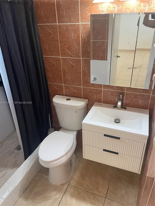 Building Photo - 4115 SW 108th Ave
