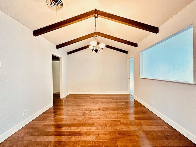 Building Photo - 103 Prince Dr