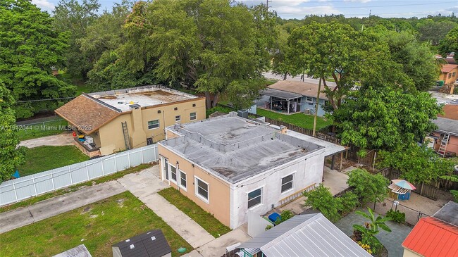 Building Photo - 1835 NW 85th St