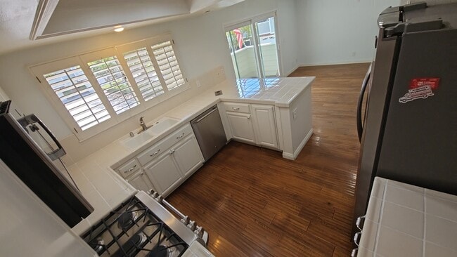 Building Photo - 27 Tiburon Ct