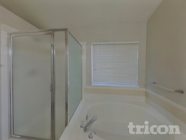 Building Photo - 10893 Bullock Ct