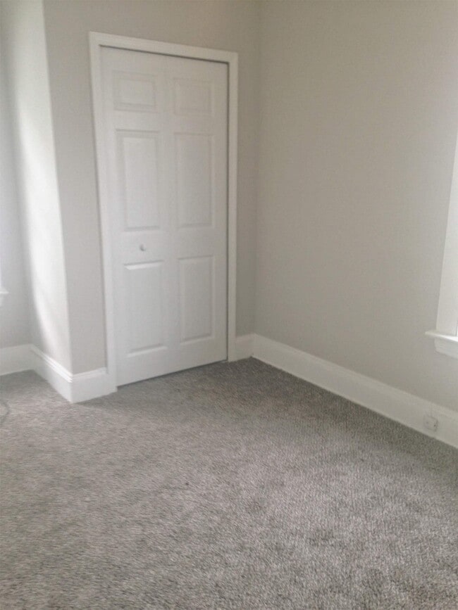 Building Photo - 1266 Clifton Prado