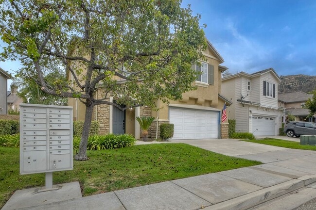 Building Photo - Charming Lake Rancho Viejo Home – Beautifu...