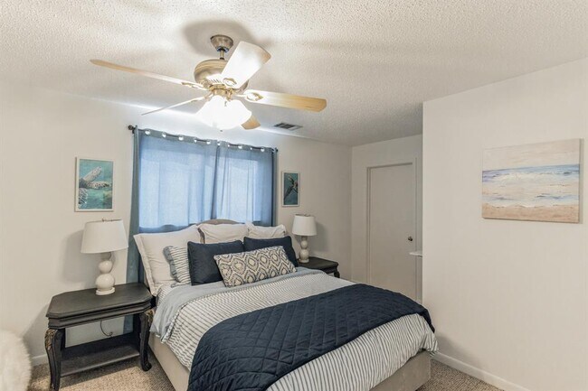 Building Photo - 22518 Felicia Dr