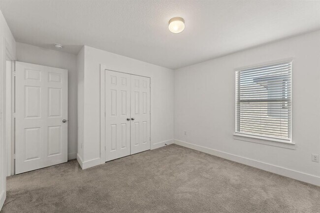 Building Photo - 322 Bonnet Blvd