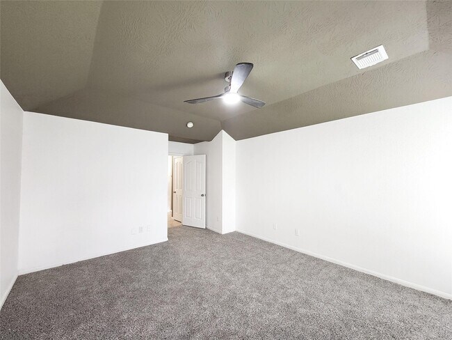 Building Photo - 2810 Autumn Springs Ln