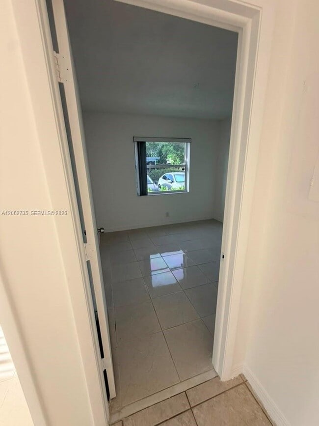 Building Photo - 12193 Royal Palm Blvd