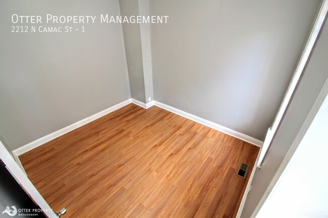 Building Photo - Room for Rent- Clean, Private Room for Ren...