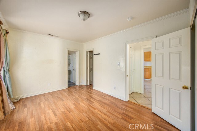 Building Photo - 2880 Woodbine St