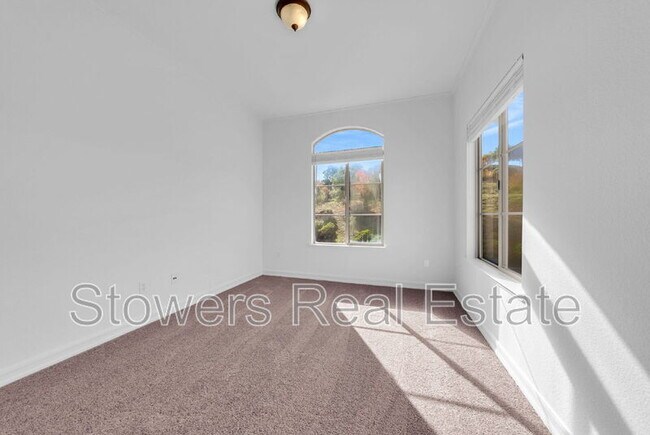 Building Photo - 6044 Claret Ct