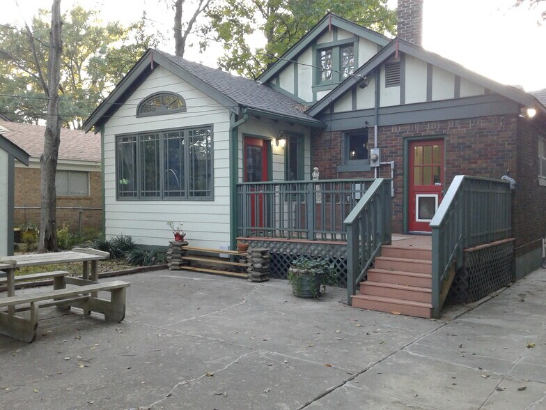 Building Photo - 872 N Barksdale St