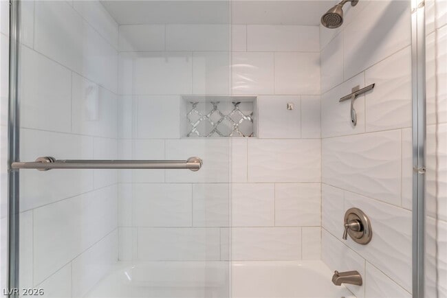 Building Photo - 3992 Chinchilla Ave