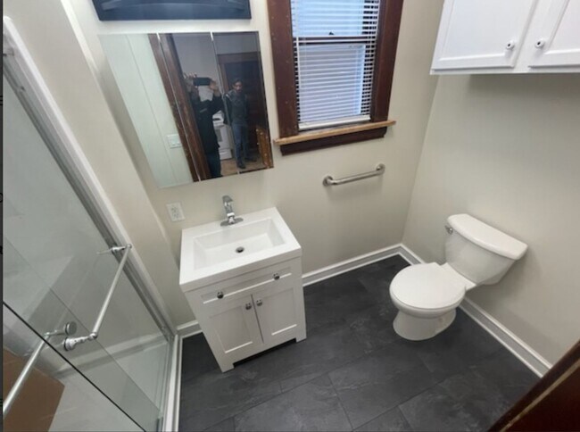 Building Photo - 1237 Albemarle St