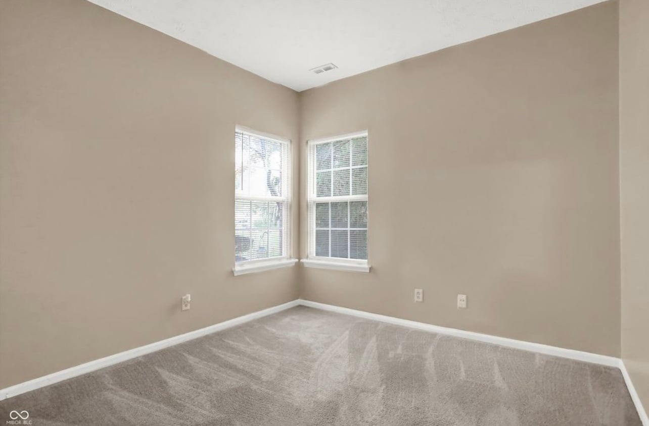 Building Photo - 3701 Magenta Ln