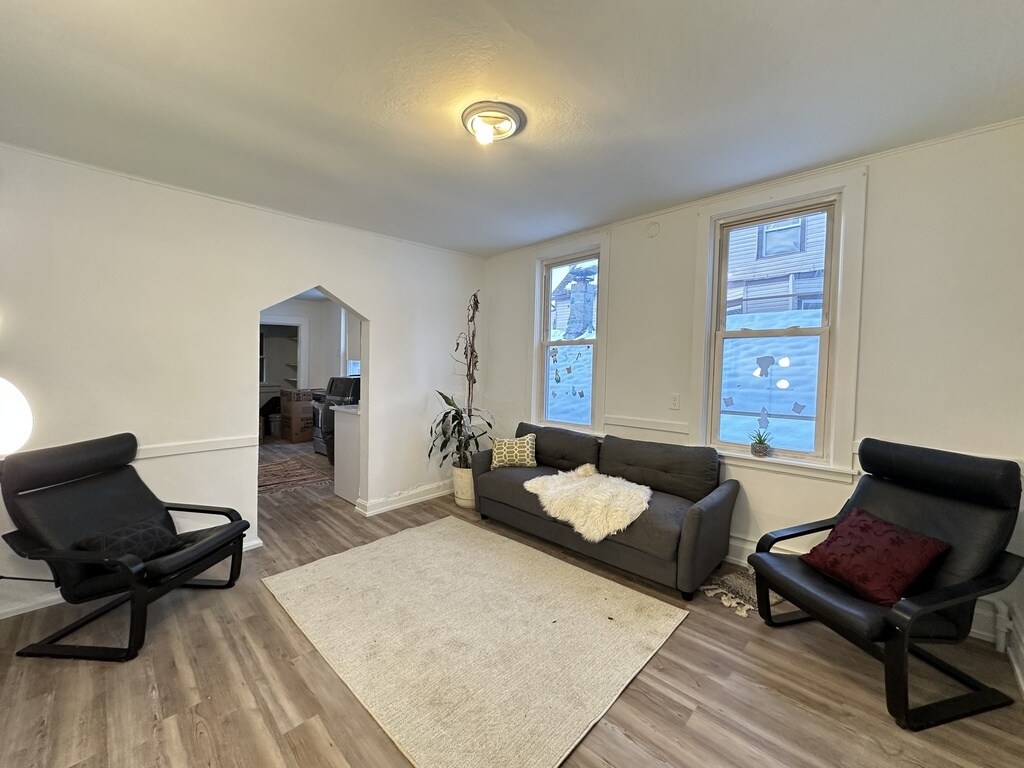 Building Photo - 1626 N Fairfield Ave