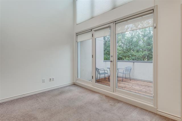 Building Photo - 4310 Buena Vista St