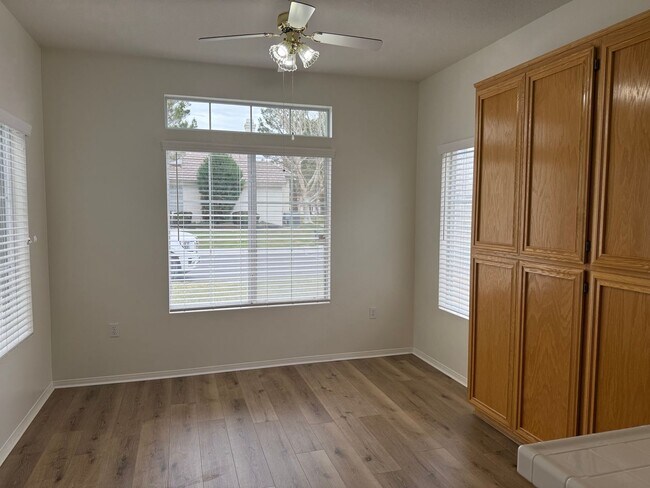 Building Photo - Wyndham Rose in AV, 2 Bedrooms,2 Bathrooms + Den, Gated Community,