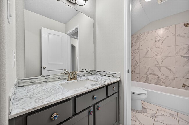 Building Photo - 1107 Passion Flower Wy