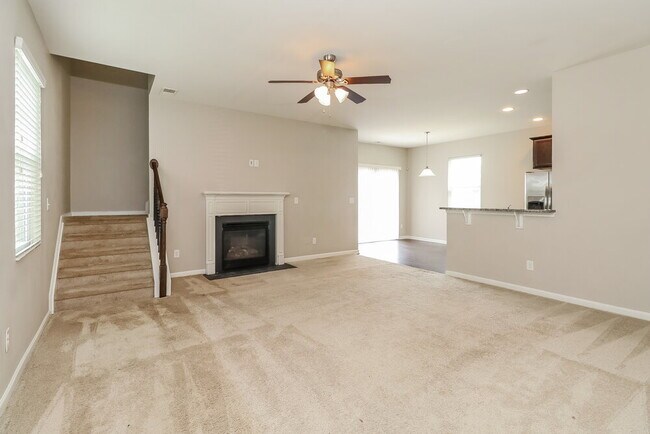 Building Photo - 516 Knothole Ln