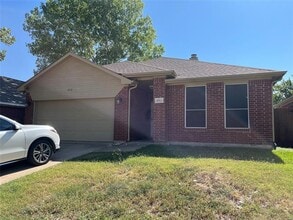 Building Photo - 8712 Rainy Lake Dr