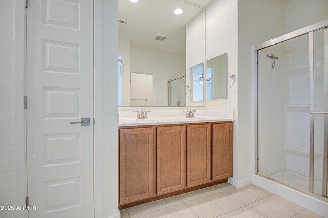 Building Photo - 36217 N Urika Dr