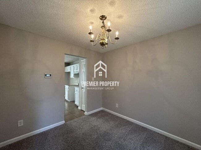 Building Photo - 7699 Ivy Bend Cove