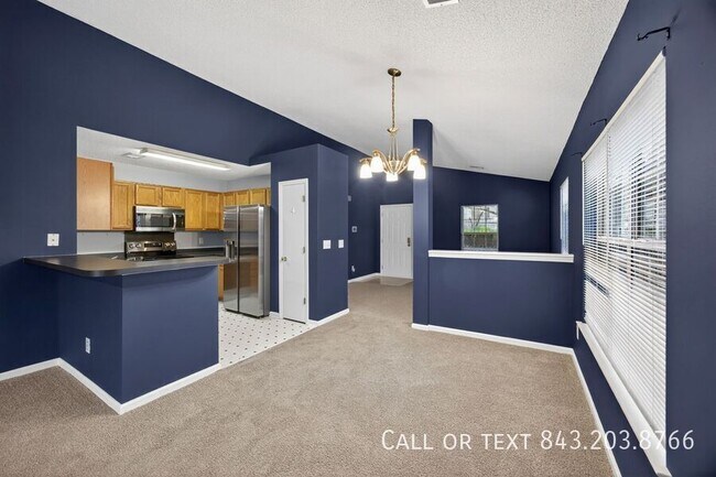 Building Photo - 133 2 Pond Loop