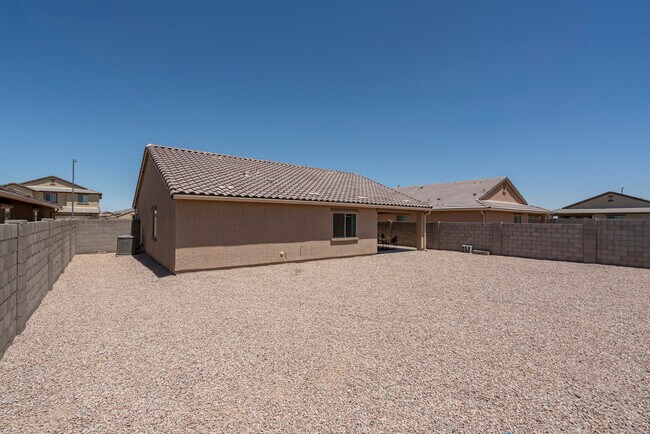 Building Photo - 1547 E Inouye Dr