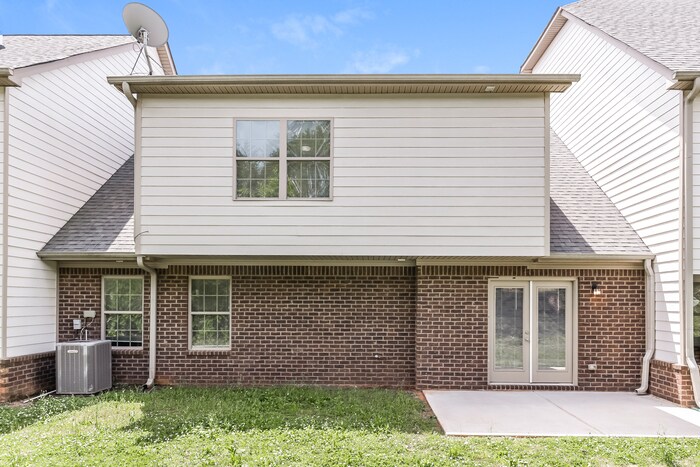 Building Photo - 141 Colony Park Ln