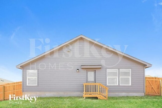 Building Photo - 131 Agave Cir