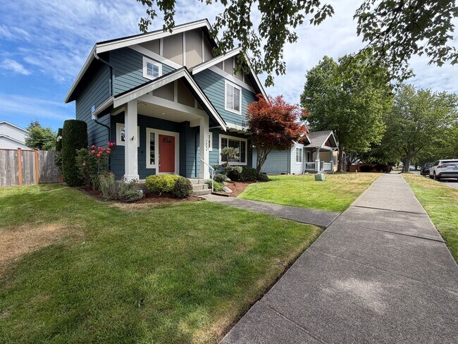 Building Photo - 3 bed DuPont Home with A/C for Rent