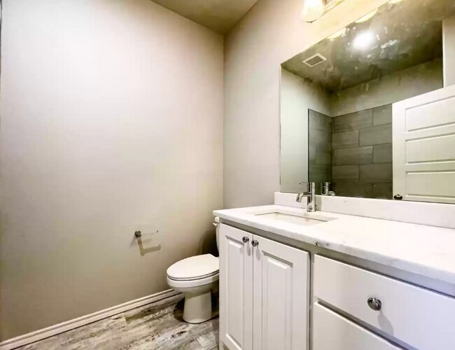 Building Photo - 1605 Avenue O