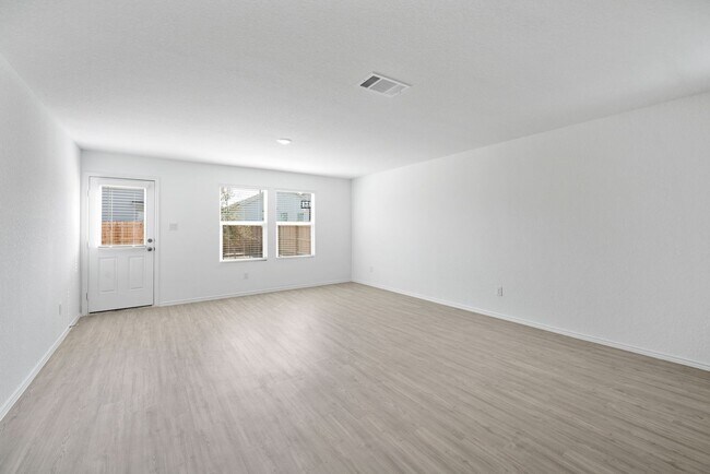 Building Photo - 9311 Selene Pl