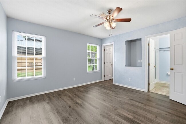 Building Photo - 9083 Marquis Dr