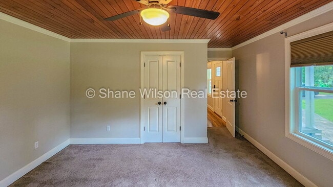 Building Photo - 108 Roberts Dr