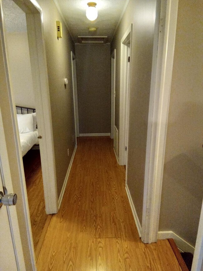 Building Photo - 4BR 3BA SFH with Full Finished Basement