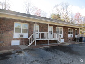 Building Photo - Kincaid Circle Apartments