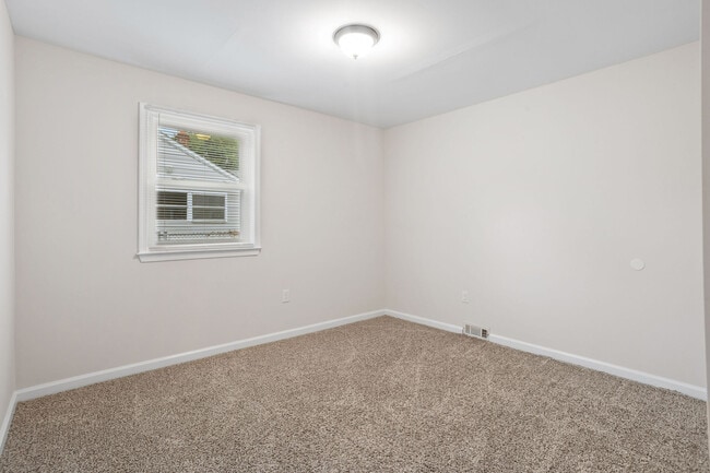 Building Photo - 158 Peterson Blvd